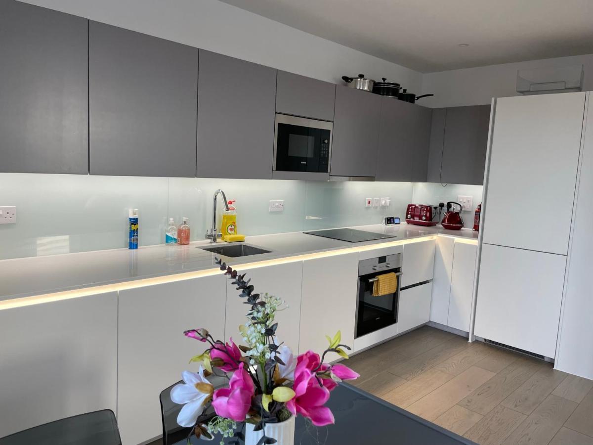 Ferienwohnung Modern & Spacious Penthouse In North London Exterior foto